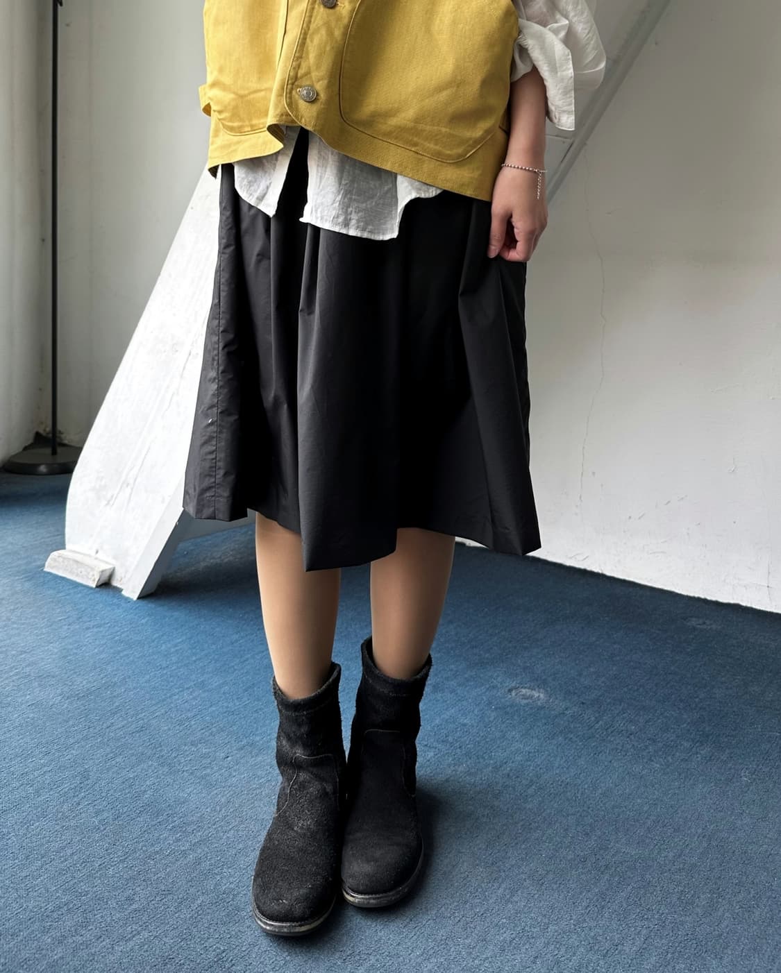 Washed fabric design tuck pleated  skirt 상품이미지2