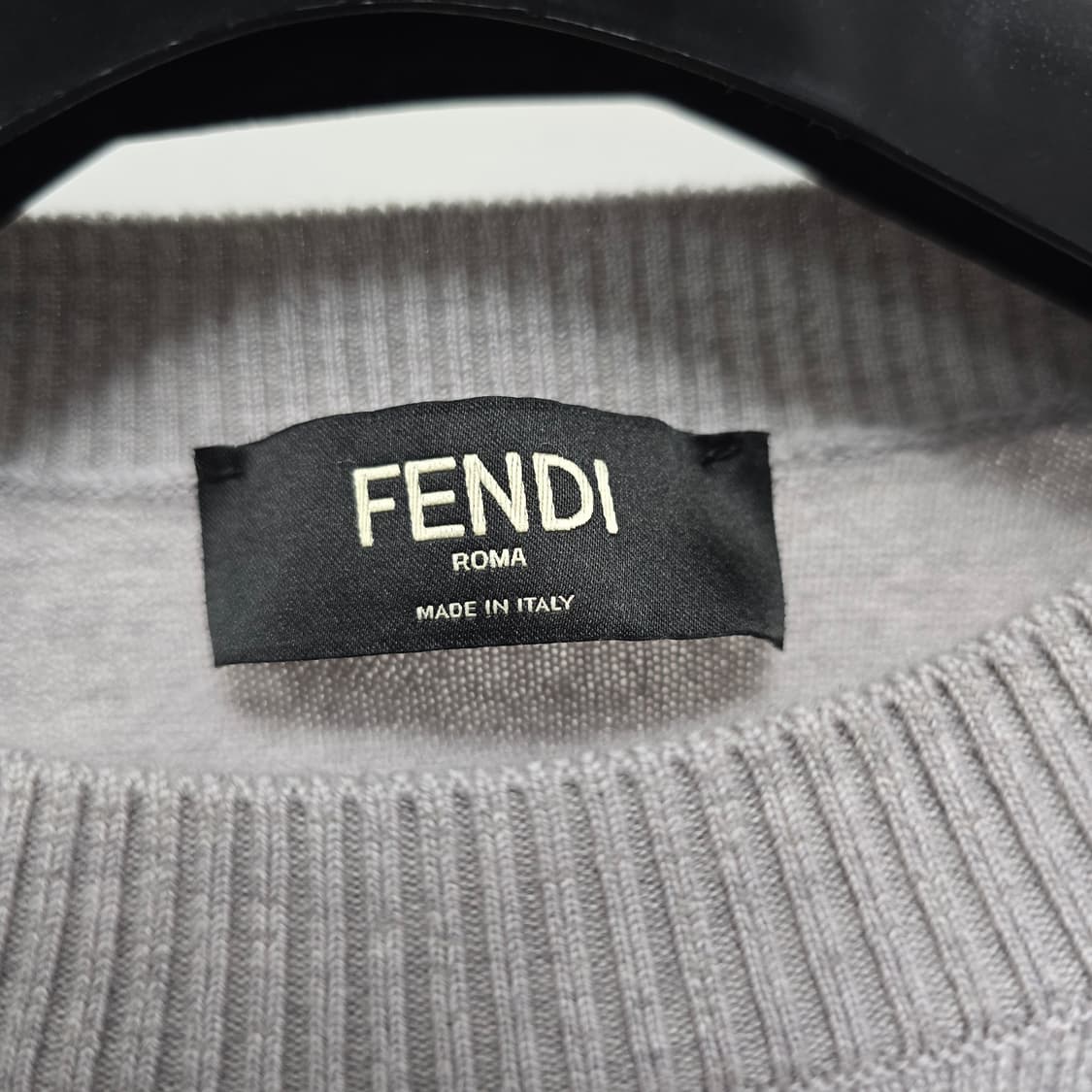 23fw 펜디 FF 로고 패턴 니트 48사이즈 95 판매 상품이미지3