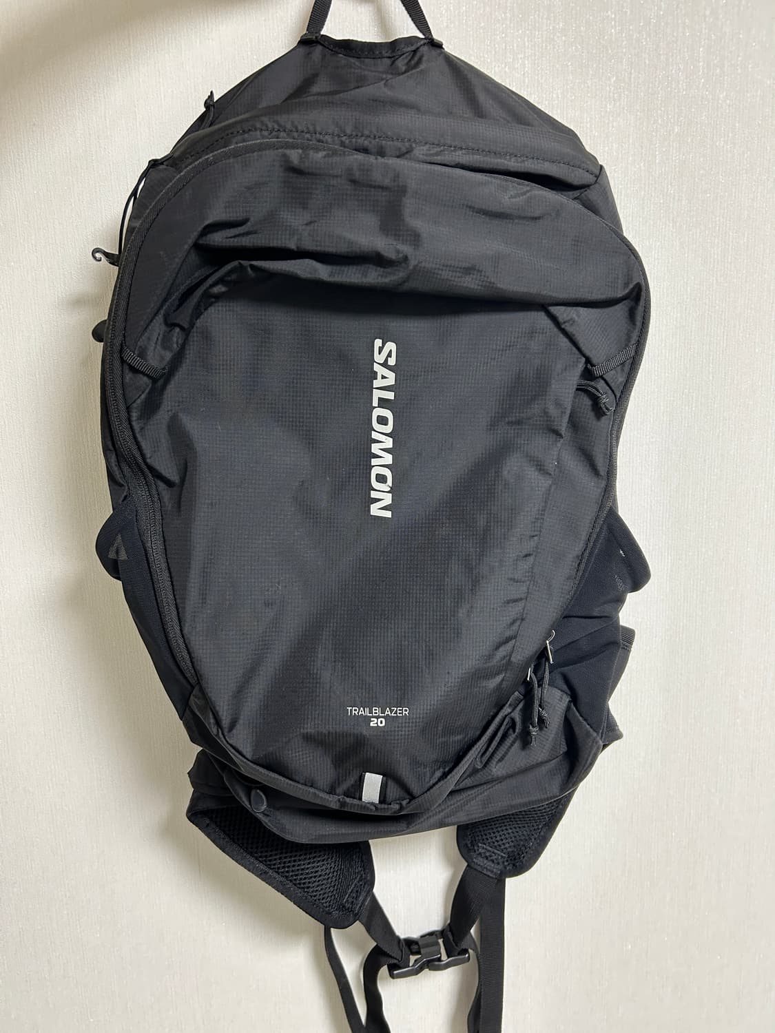 살로몬 백팩 20L 상품이미지1