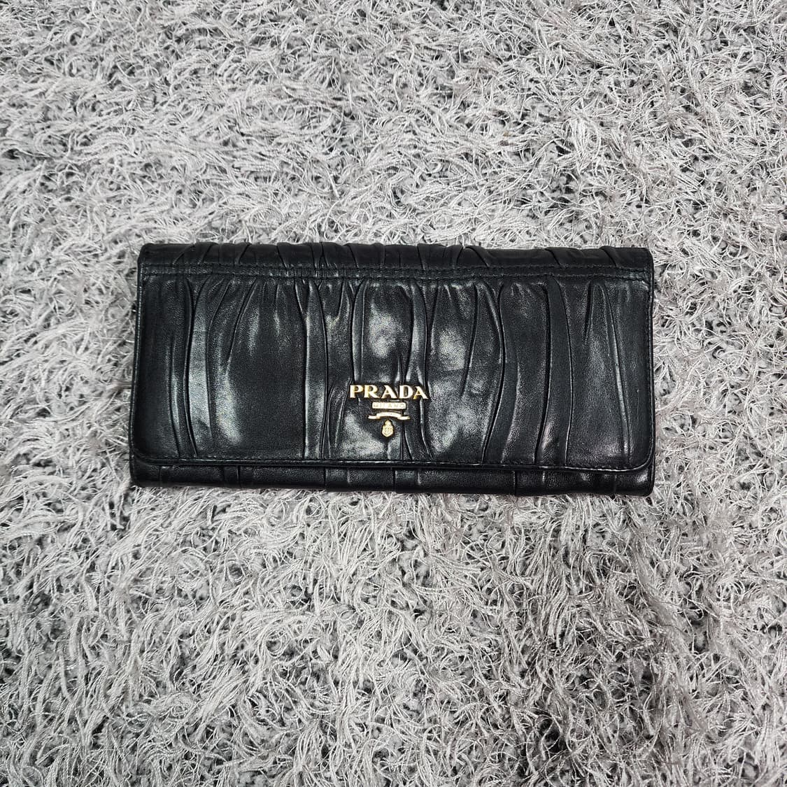 프라다 레더 장지갑 상품이미지1