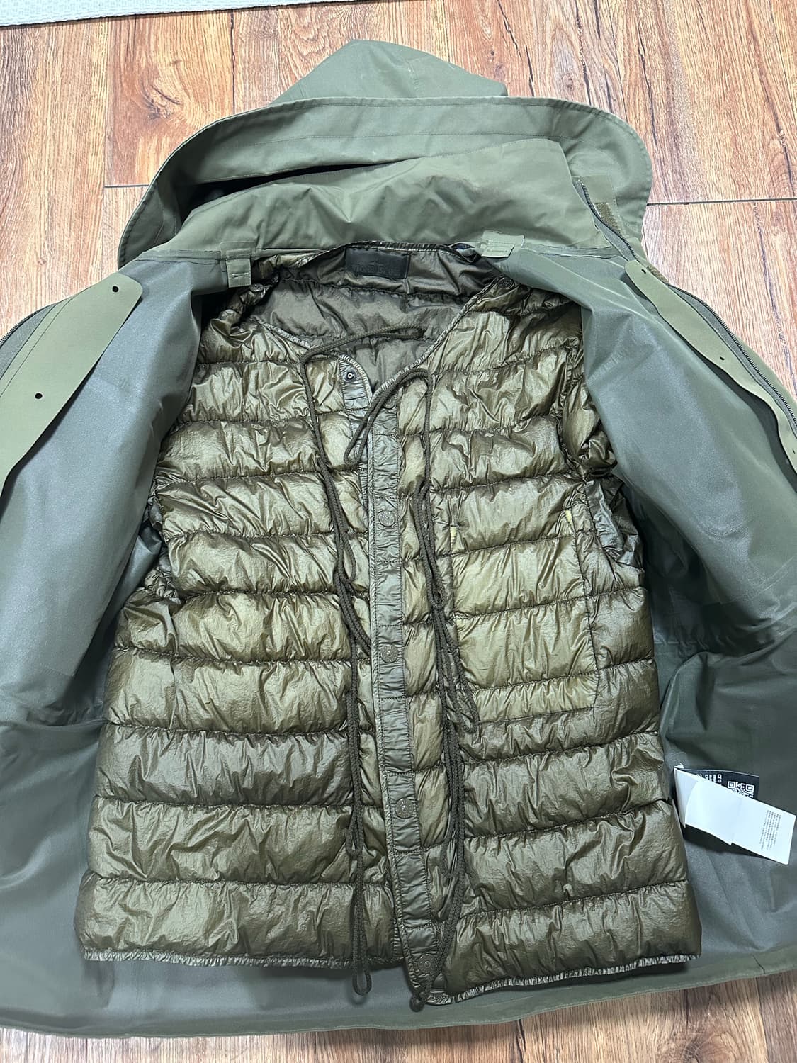 스톤아일랜드 탱크쉴드 고스트피스 패딩자켓 상품이미지3