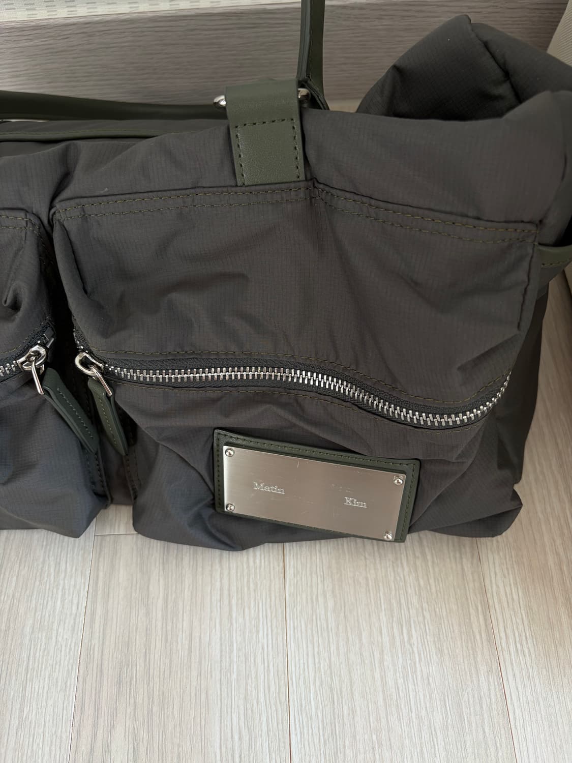 마뗑킴 카고 스포티 토트백 카키 상품이미지2