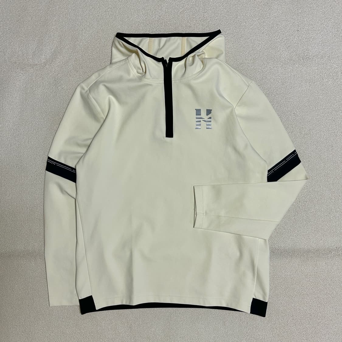 헤지스골프 C져지 후드 반집업 티셔츠 상품이미지1