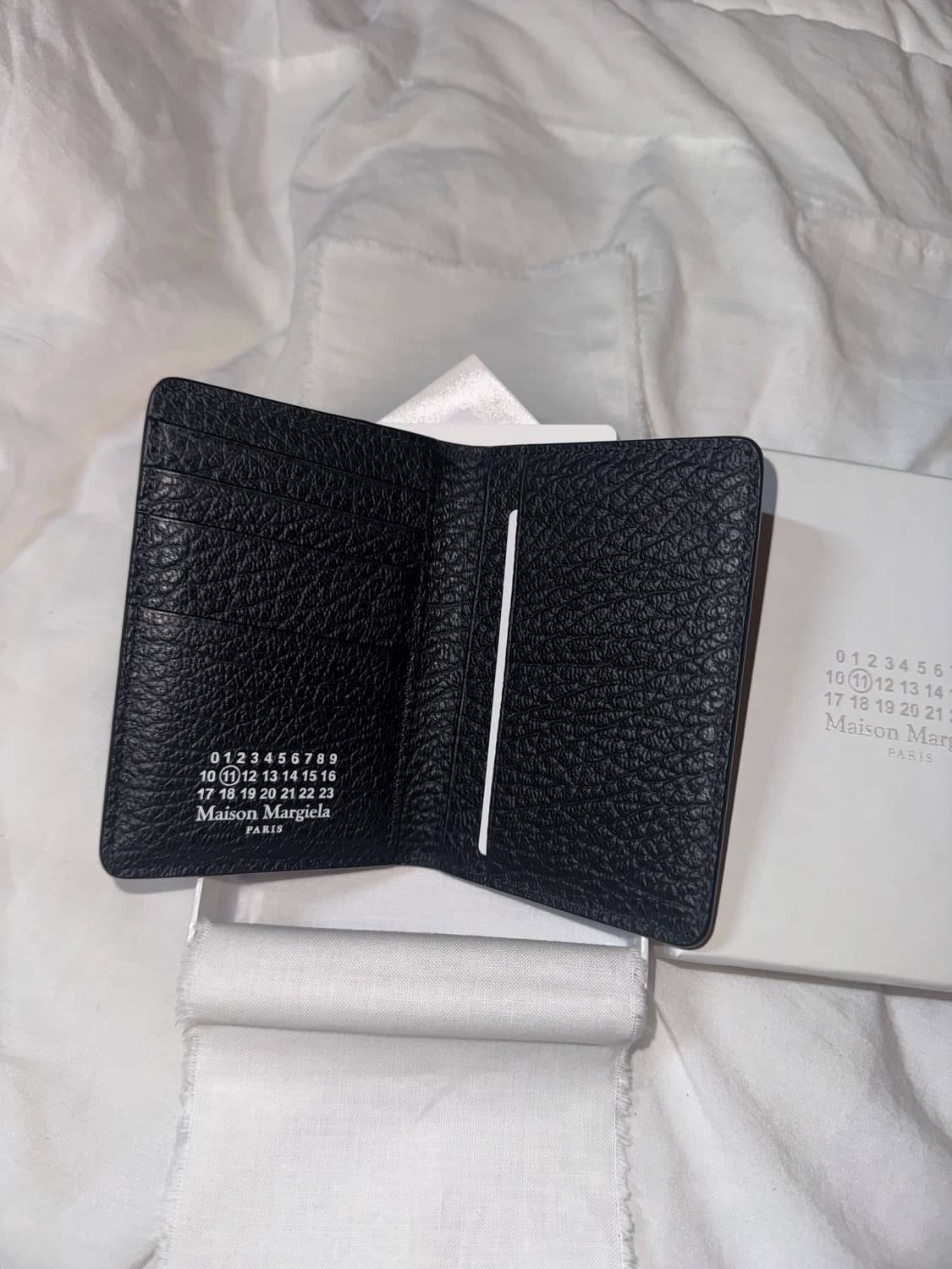 카드 지갑 ) 메종 마르지엘라 보빈 레더 카드 홀더 블랙 상품이미지2