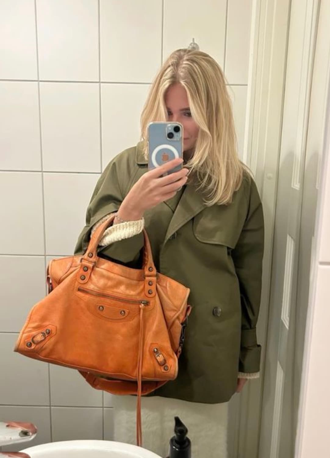 발렌시아가 모터백 상품이미지9