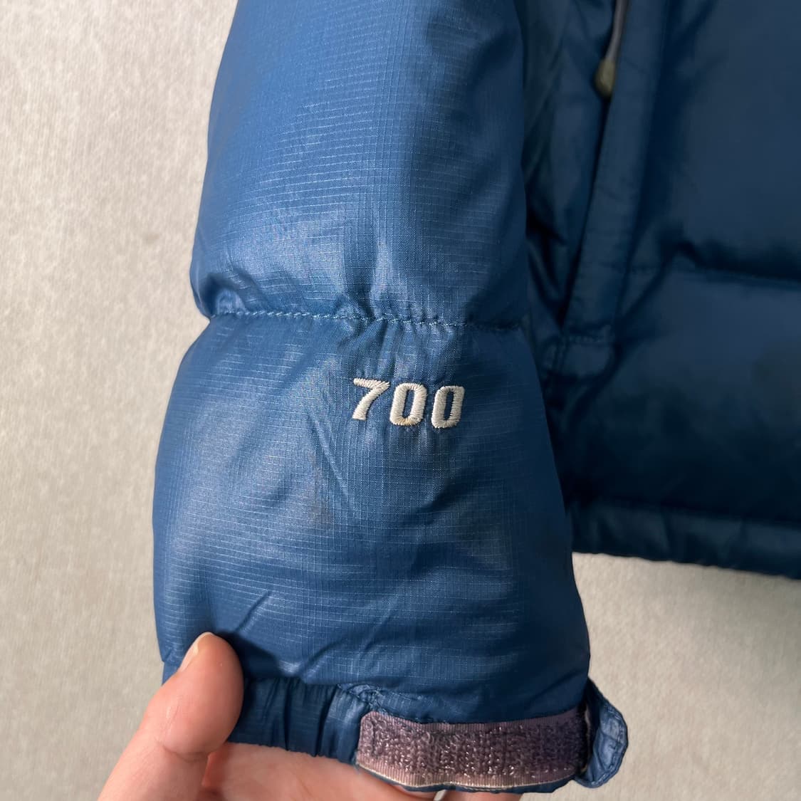 W90 노스페이스 1996 눕시700 블루 패딩 상품이미지4