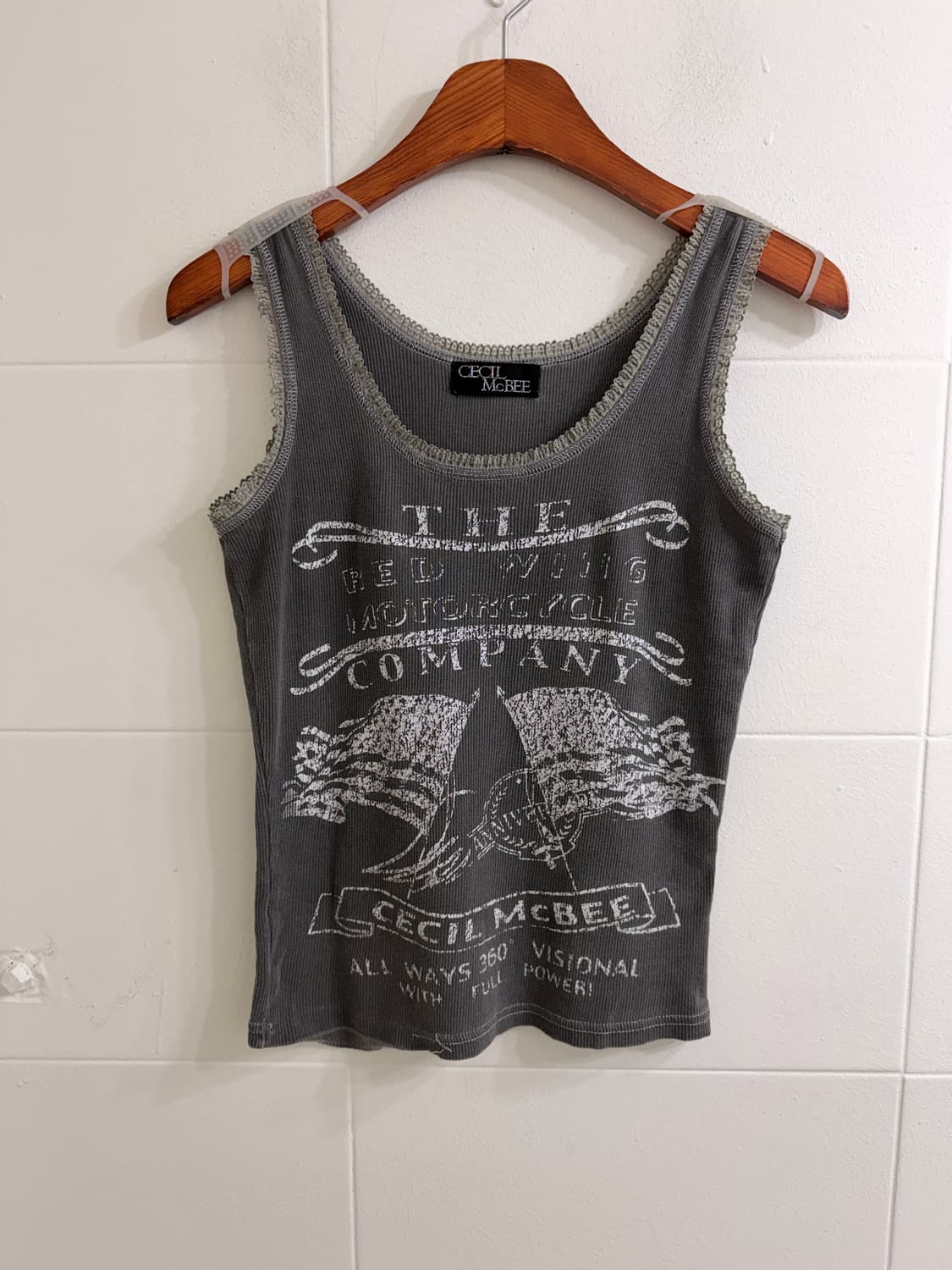 (상의 세트) 세실 맥비 펑크 레이스 나시 + 흑청 데님 자켓 세트 상품이미지3