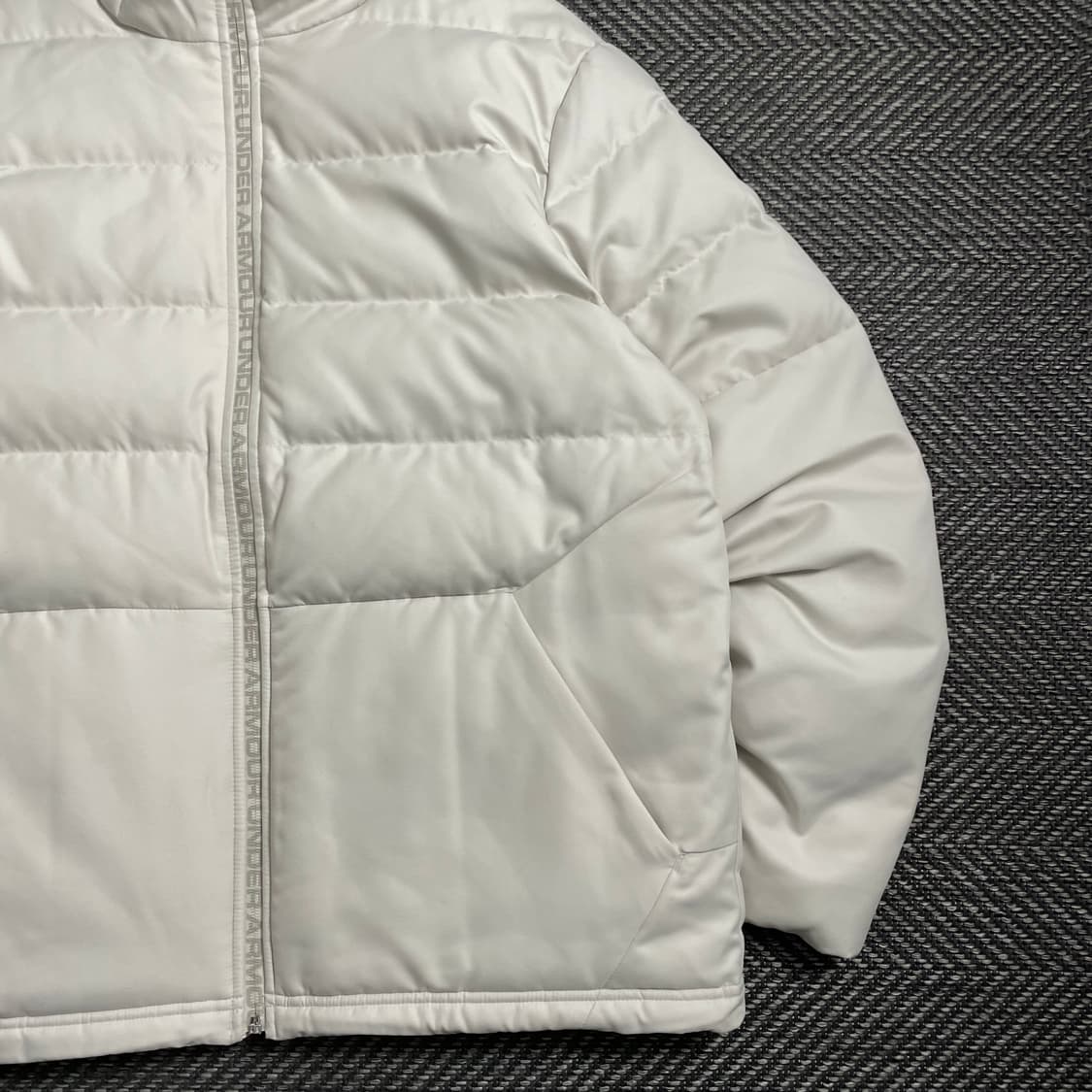 언더아머 덕 다운 패딩 점퍼 아이보리 y 4003 상품이미지3