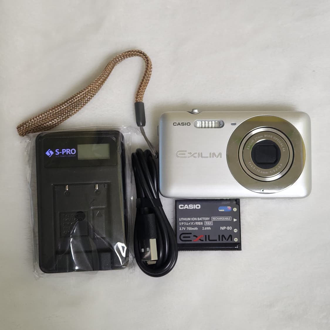 카시오 엑슬림 z800 실버 판매합니다 상품이미지1