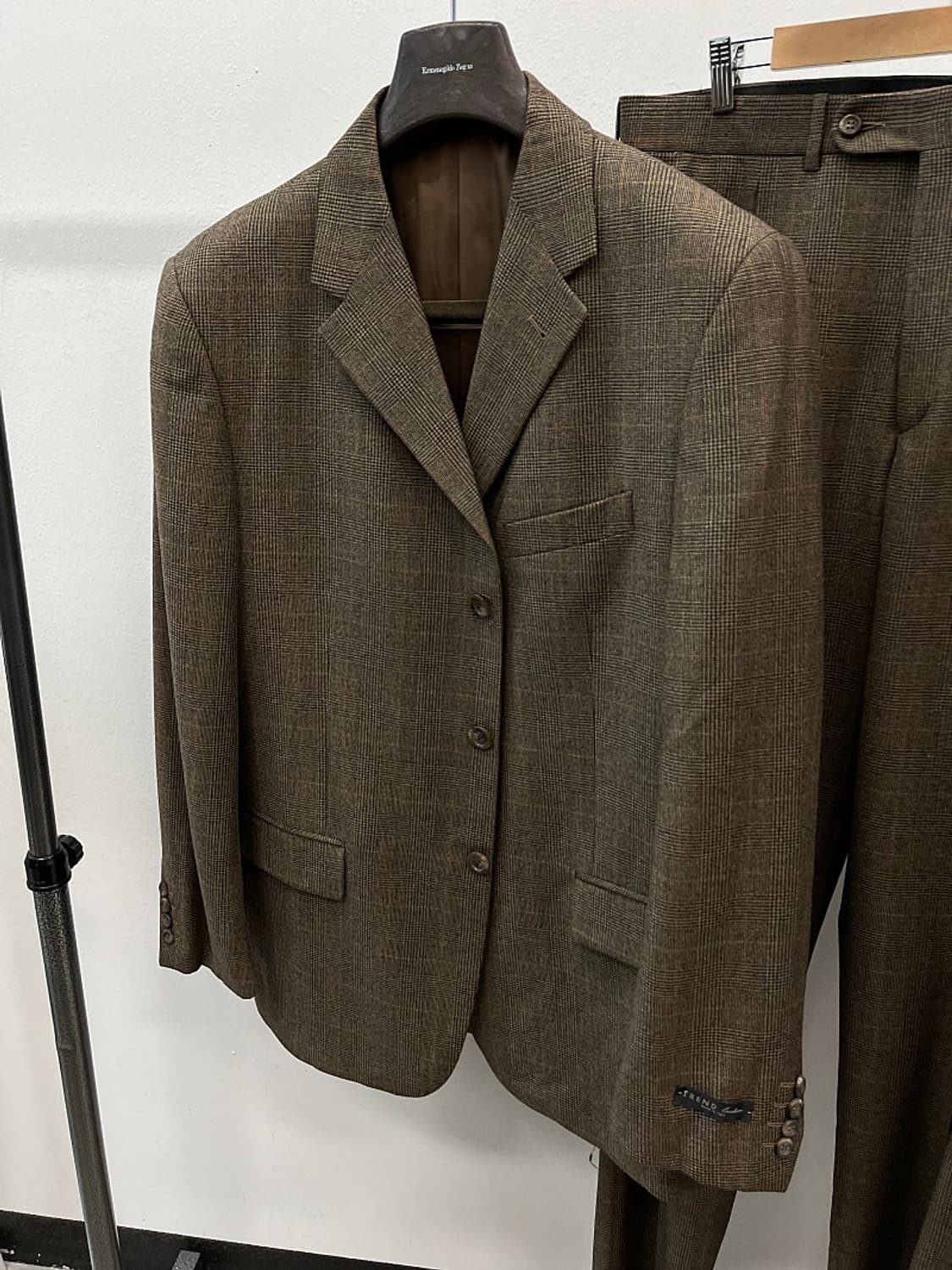 110-115,38) 꼬르넬리아니 클래식 셋업슈트  상품이미지3