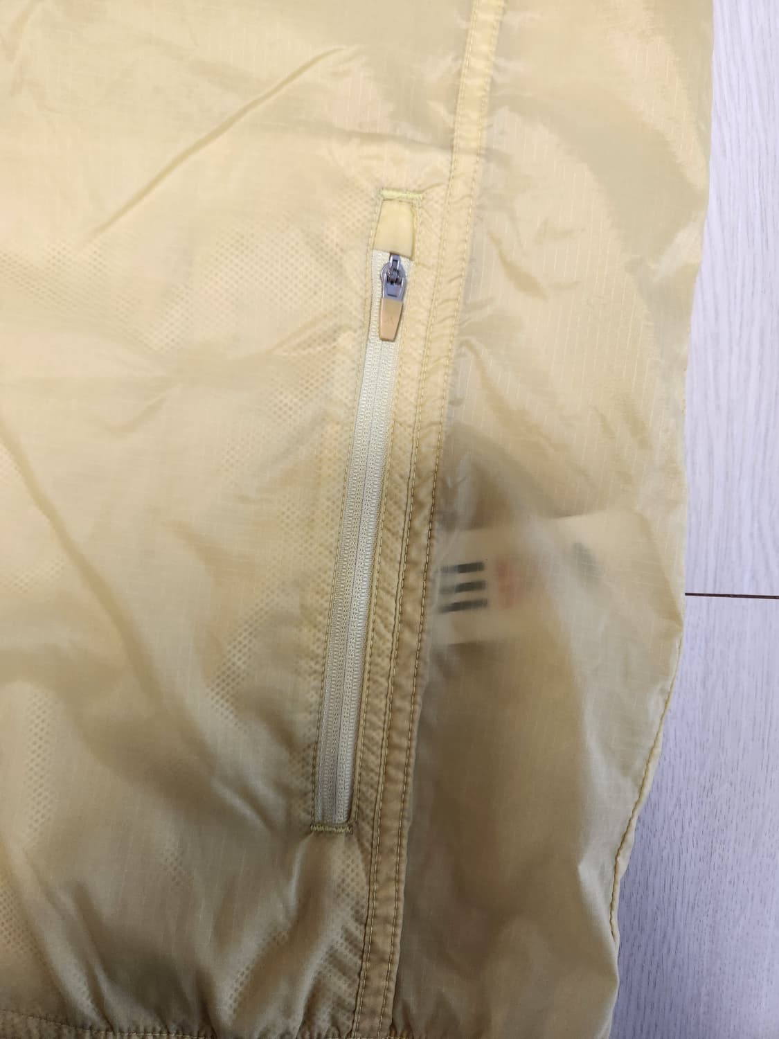 새상품급) 아디다스 경량 우븐 여성 방풍 바람막이 L48793 SF라이트 상품이미지4