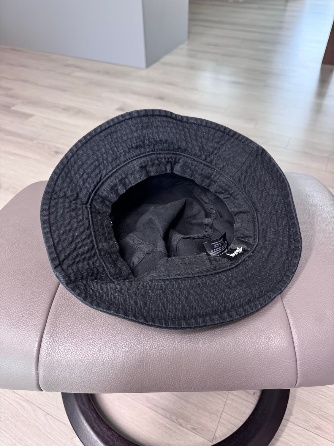 스투시 스탁로고 버킷햇 블랙 상품이미지3