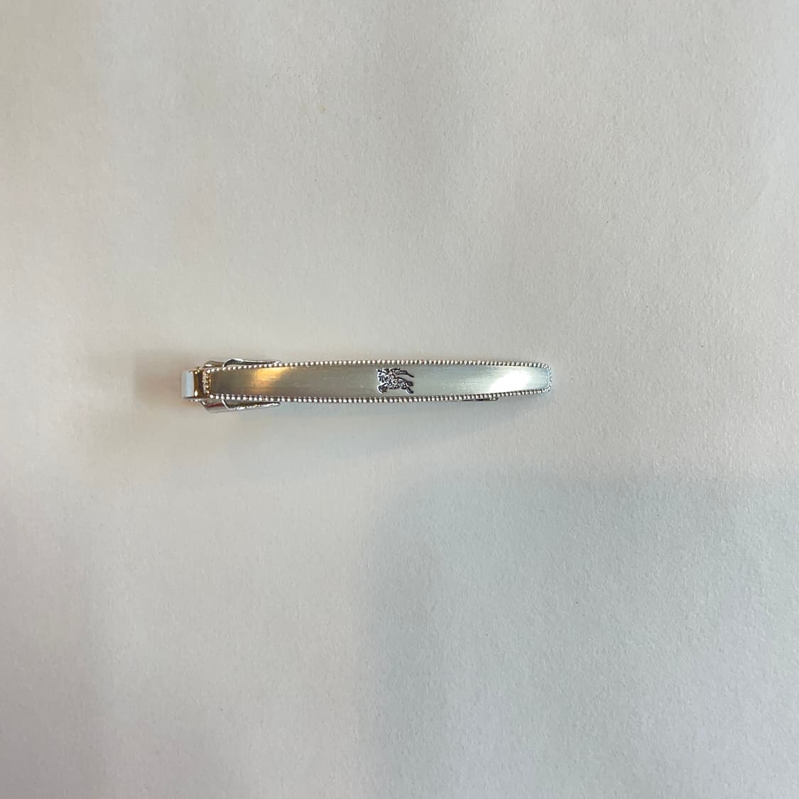 버버리 실버 넥타이핀 상품이미지1