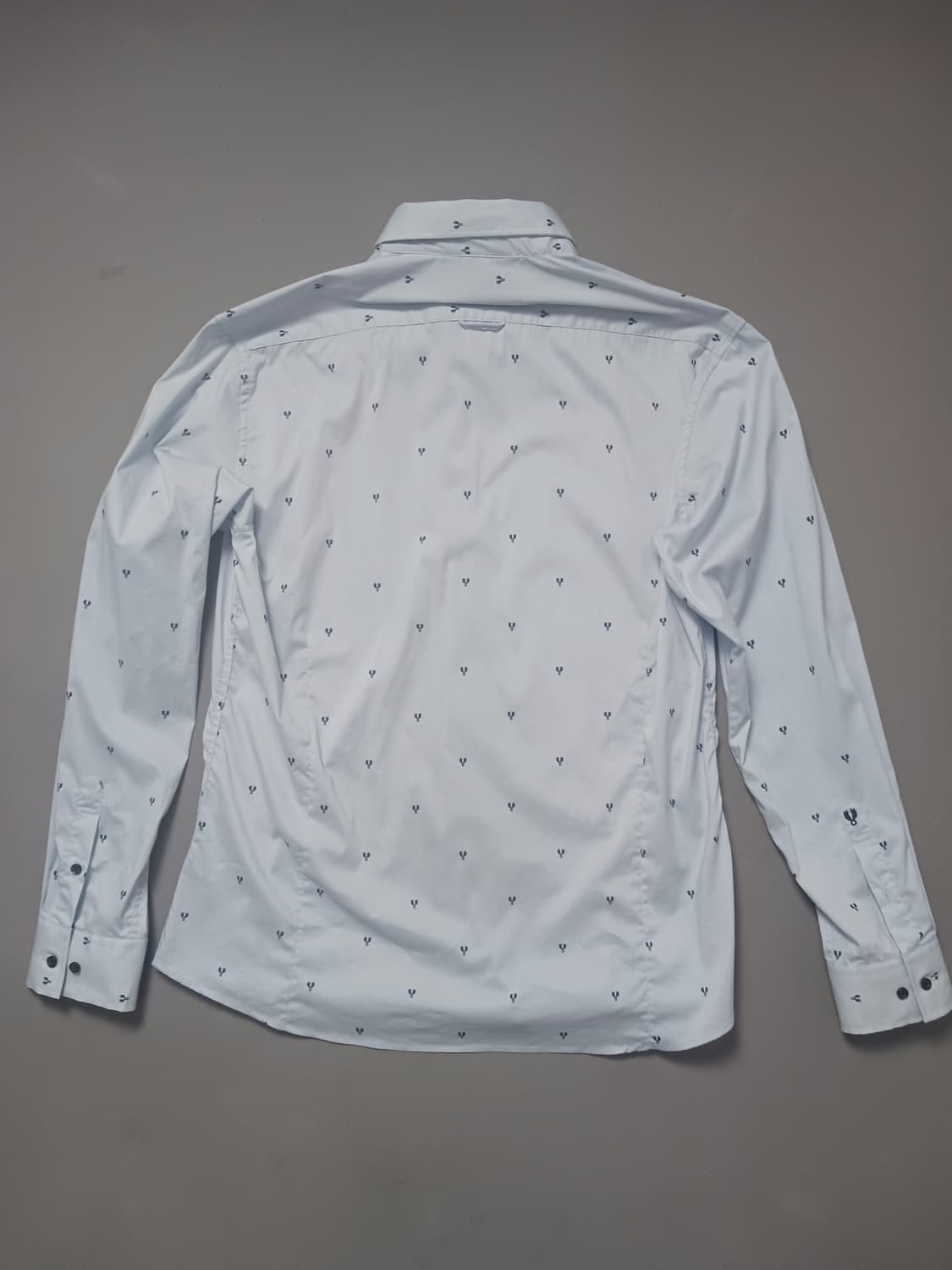 [110] 더클래스 뉴슬림핏 버튼다운 패턴 셔츠 상품이미지6