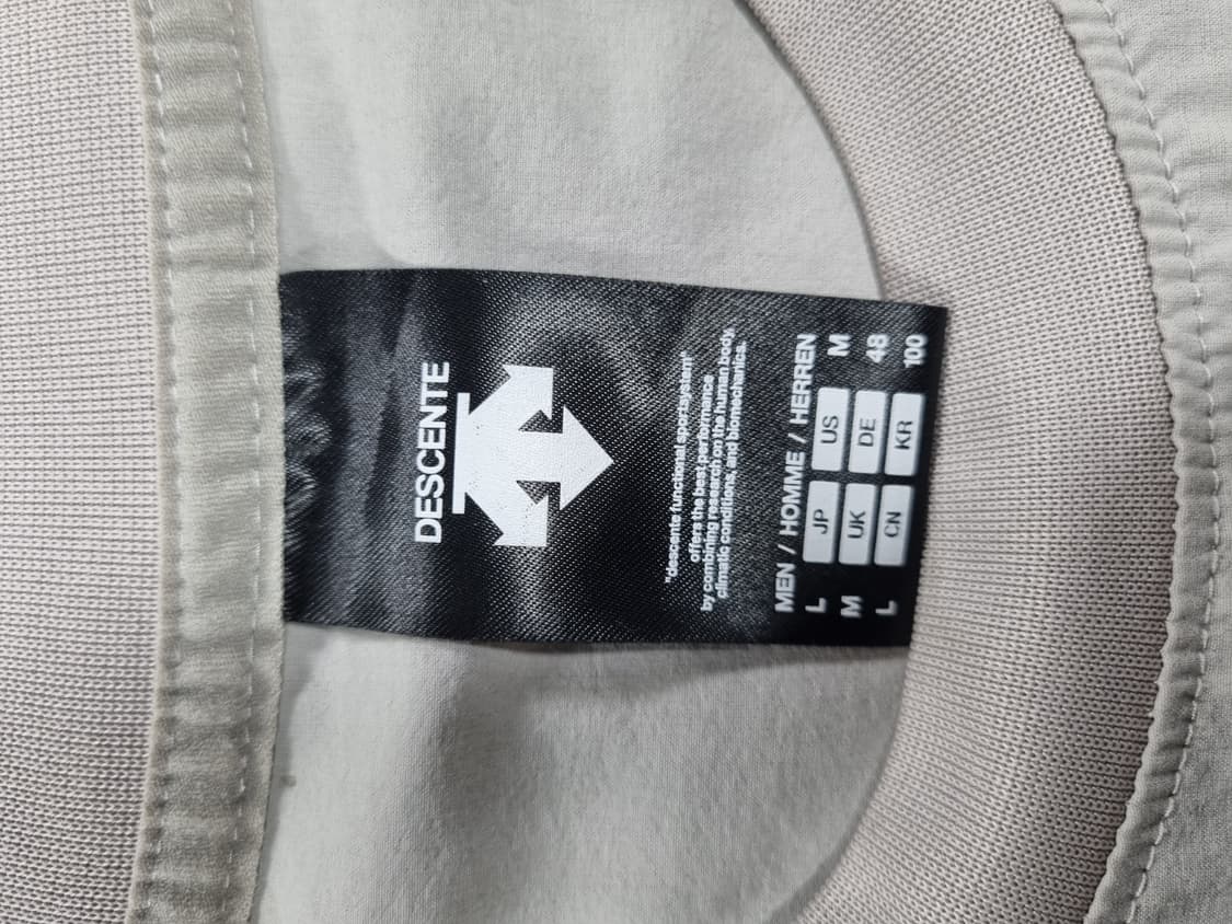 데상트 남성 나일론 트레이닝 세트  상품이미지3