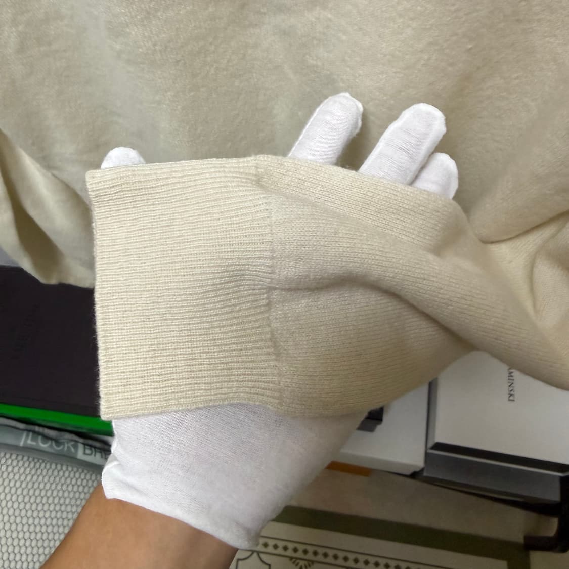 브루넬로 쿠치넬리 캐시미어 라운드넥 니트 스웨터 상품이미지5