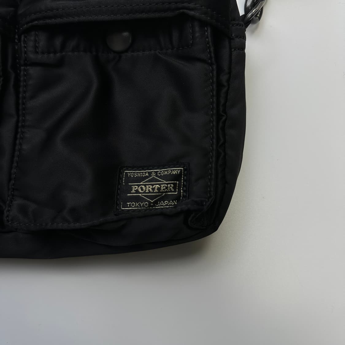 PORTER TANKER SHOULDER BAG 포터 탱커 숄더백 상품이미지2