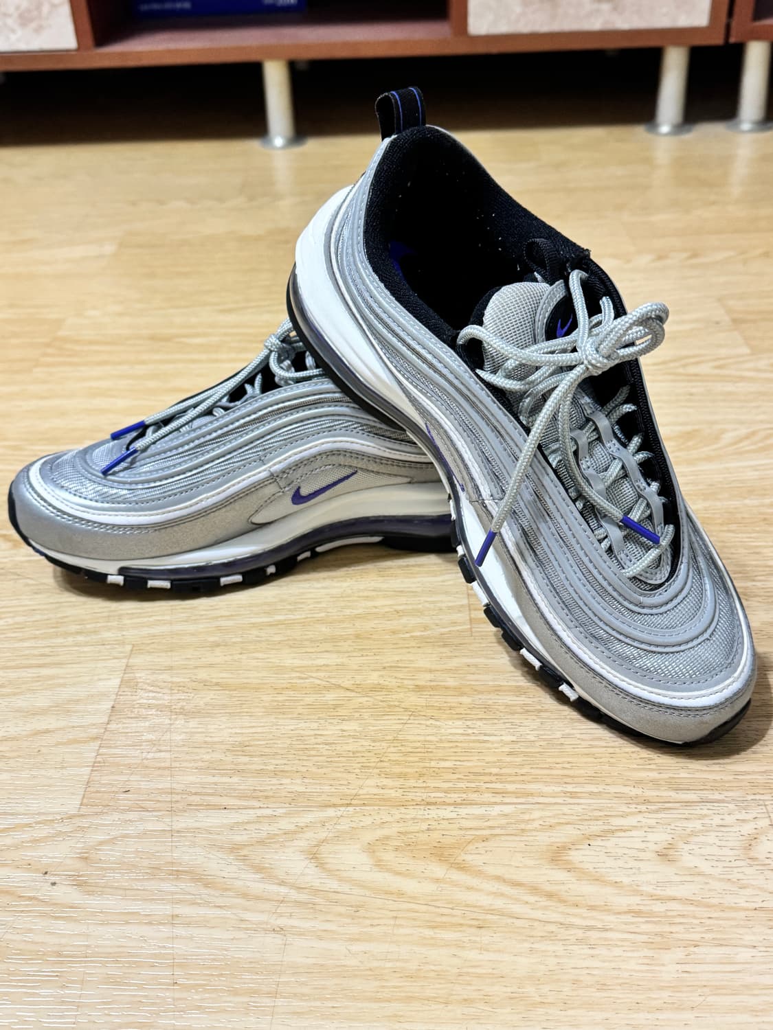 나이키 에어맥스 97 메탈릭 실버 260mm 상품이미지6
