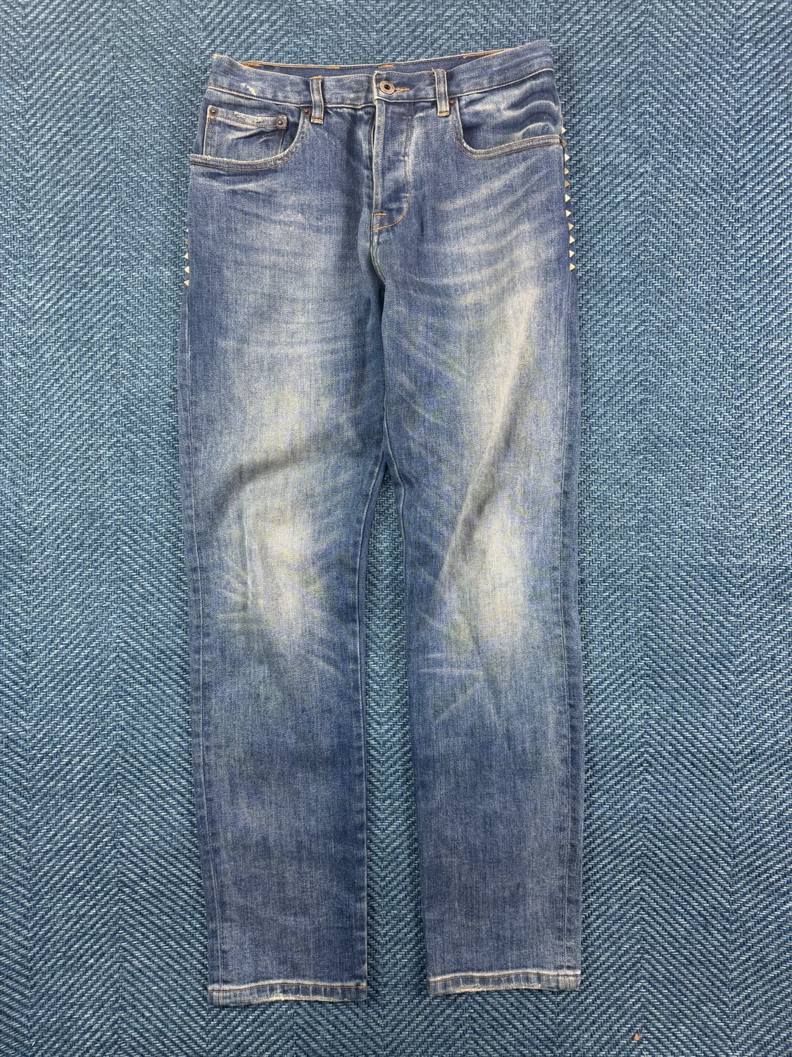 VALENTINO 락스터드 워싱 데님 팬츠 (Size 32) 상품이미지1