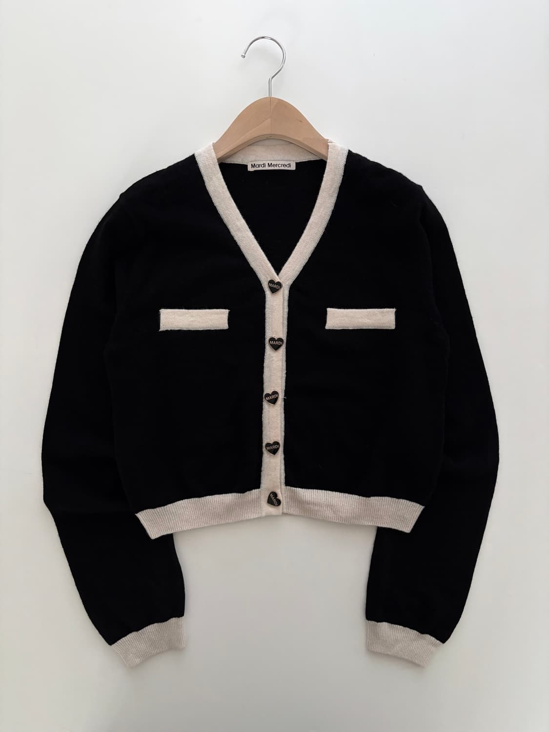 Mardi Mercredi 마르디 메크르디 하트 버튼 배색 크롭 가디건 상품이미지3