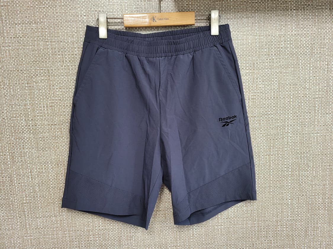 M사이즈 리복 반바지 상품이미지1