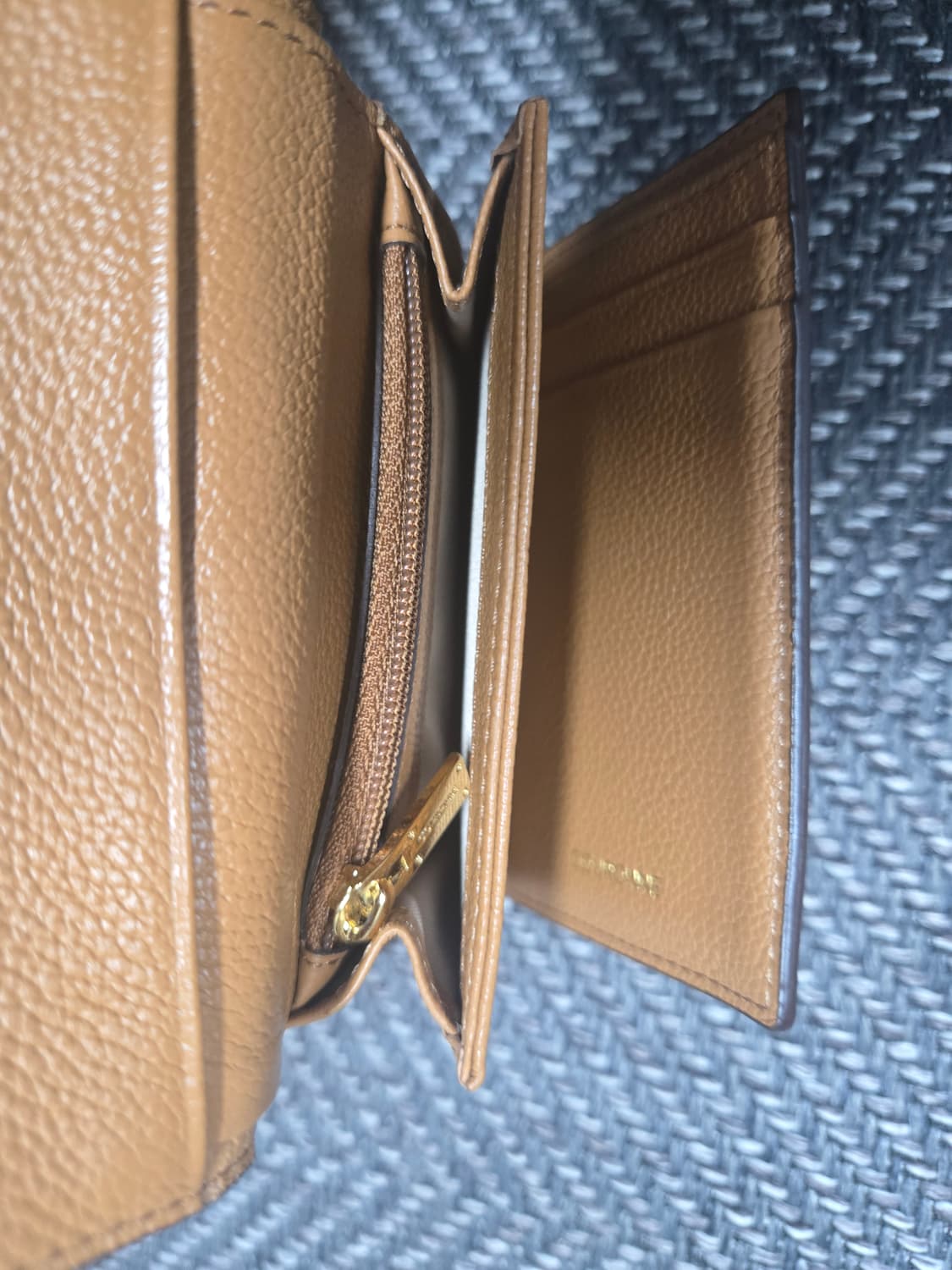 쿠론 C 반지갑 브라운 상품이미지7