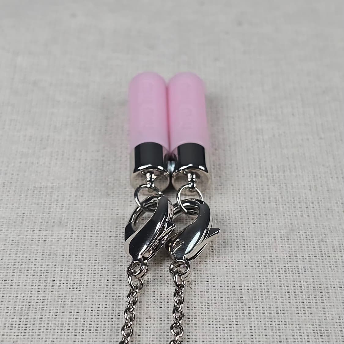 미우미우 에어팟 체인 파이널 셀 목걸이 상품이미지5