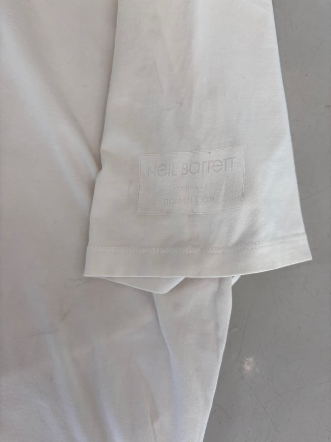 Vintage Neil Barret Round T 상품이미지6