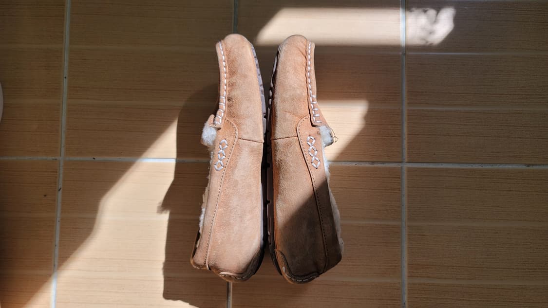 정품 어그 UGG Ansley(앤슬리) 모카슈즈 | 카멜 7(245) 상품이미지5
