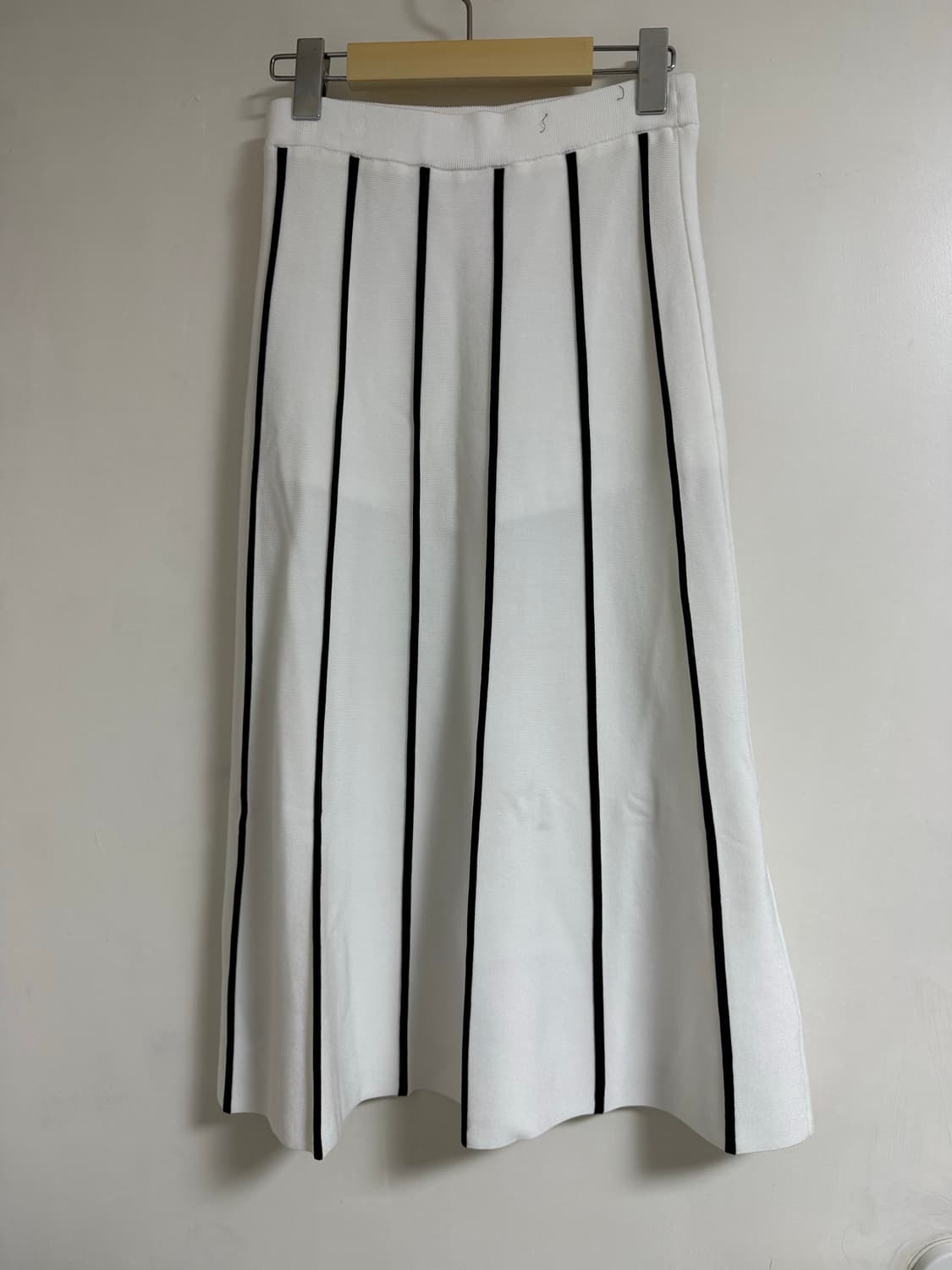 제이린드버그 샐리 스트라이프 니트 스커트 XS 상품이미지4