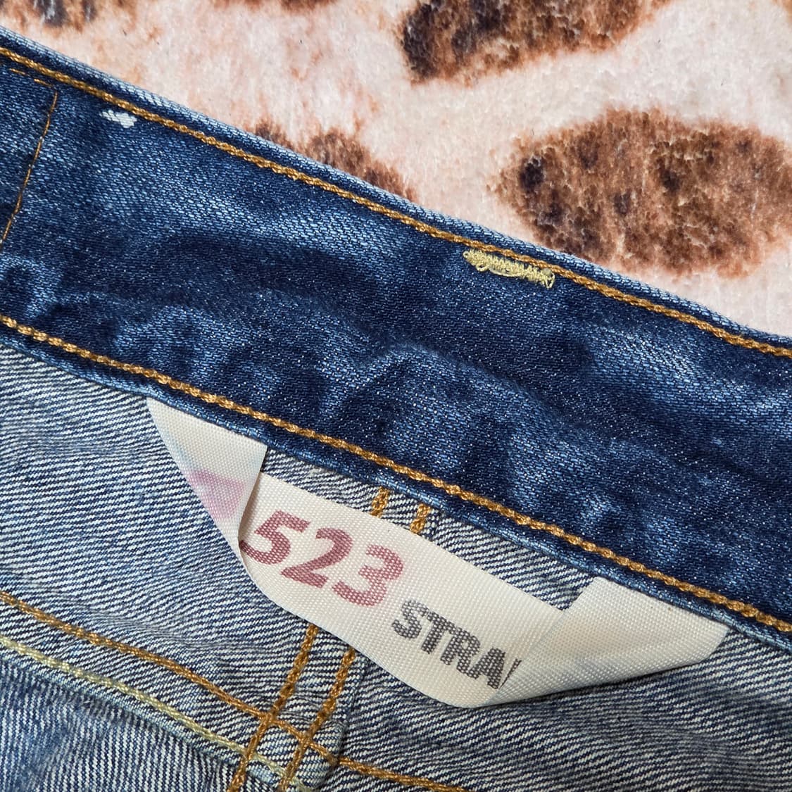 리바이스 523 중청 워싱 데님 팬츠 상품이미지8