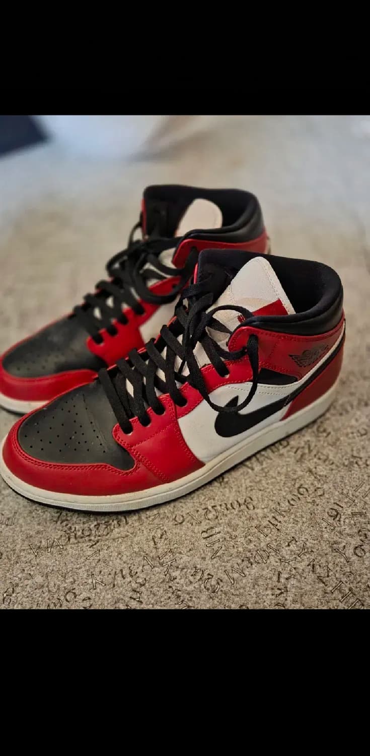 나이키 조던 미드 시카고 블랙토 레드 화이트 빨흰 상품이미지1