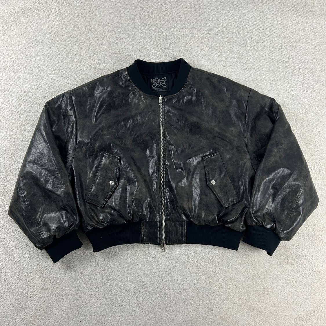 팬시클럽 빅로고 퀼팅 리버시블 엠보 점퍼 블랙 상품이미지4