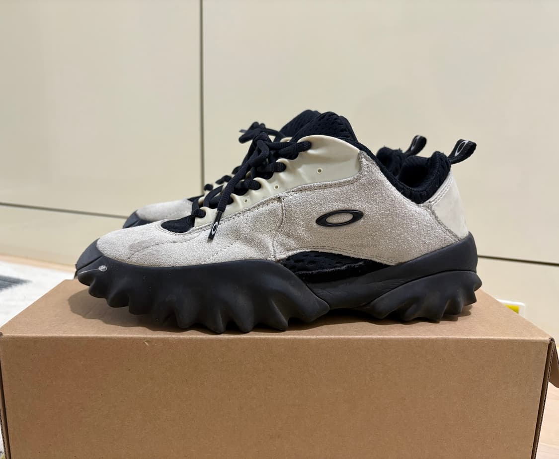 오클리 x 브레인데드 찹쏘우 아이보리 260 상품이미지3