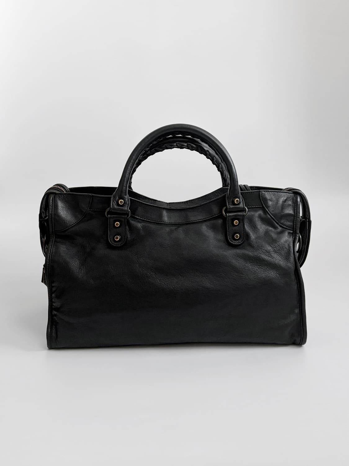 발렌시아가 클래식 시티백 미듐 판매합니다. 상품이미지4