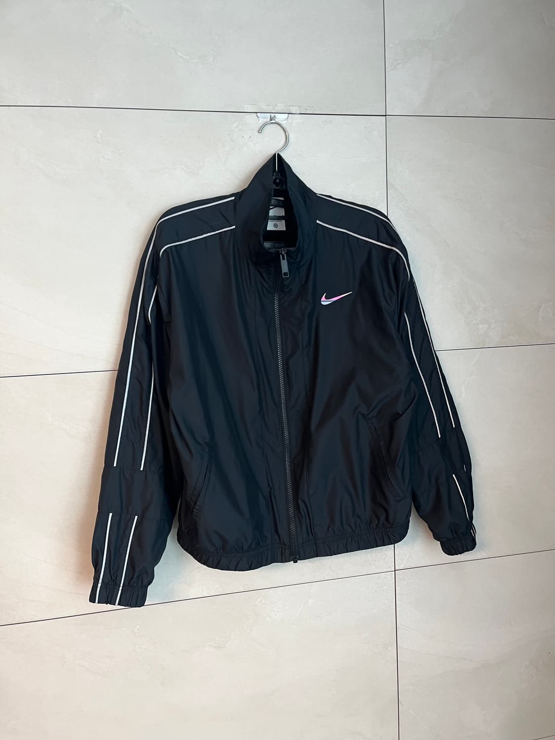 나이키 스우시 리펠 에센셜 바람막이 블랙 [M] 상품이미지3