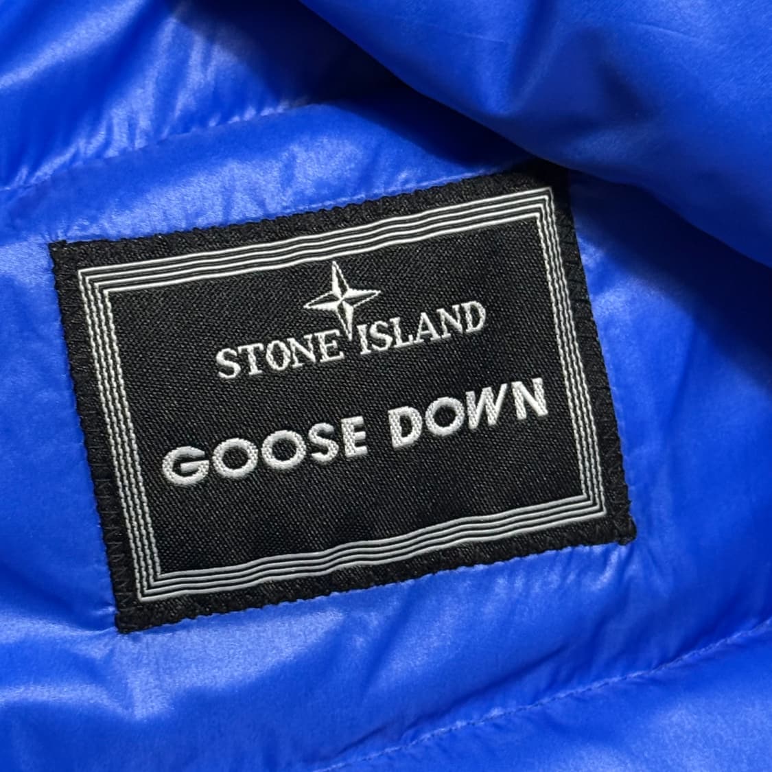 XL 스톤아일랜드 와펜 패치 블루 구스다운 패딩 상품이미지5
