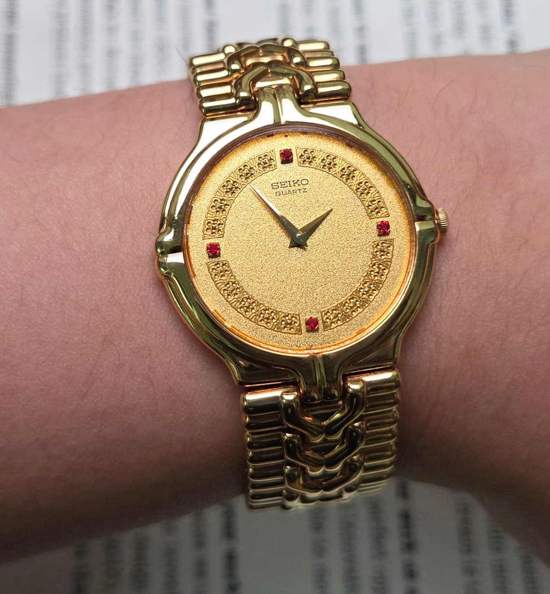 레어] 빈티지 세이코 금바리판 4P레드포인트 쿼츠 브레이슬릿 ver.
 상품이미지9