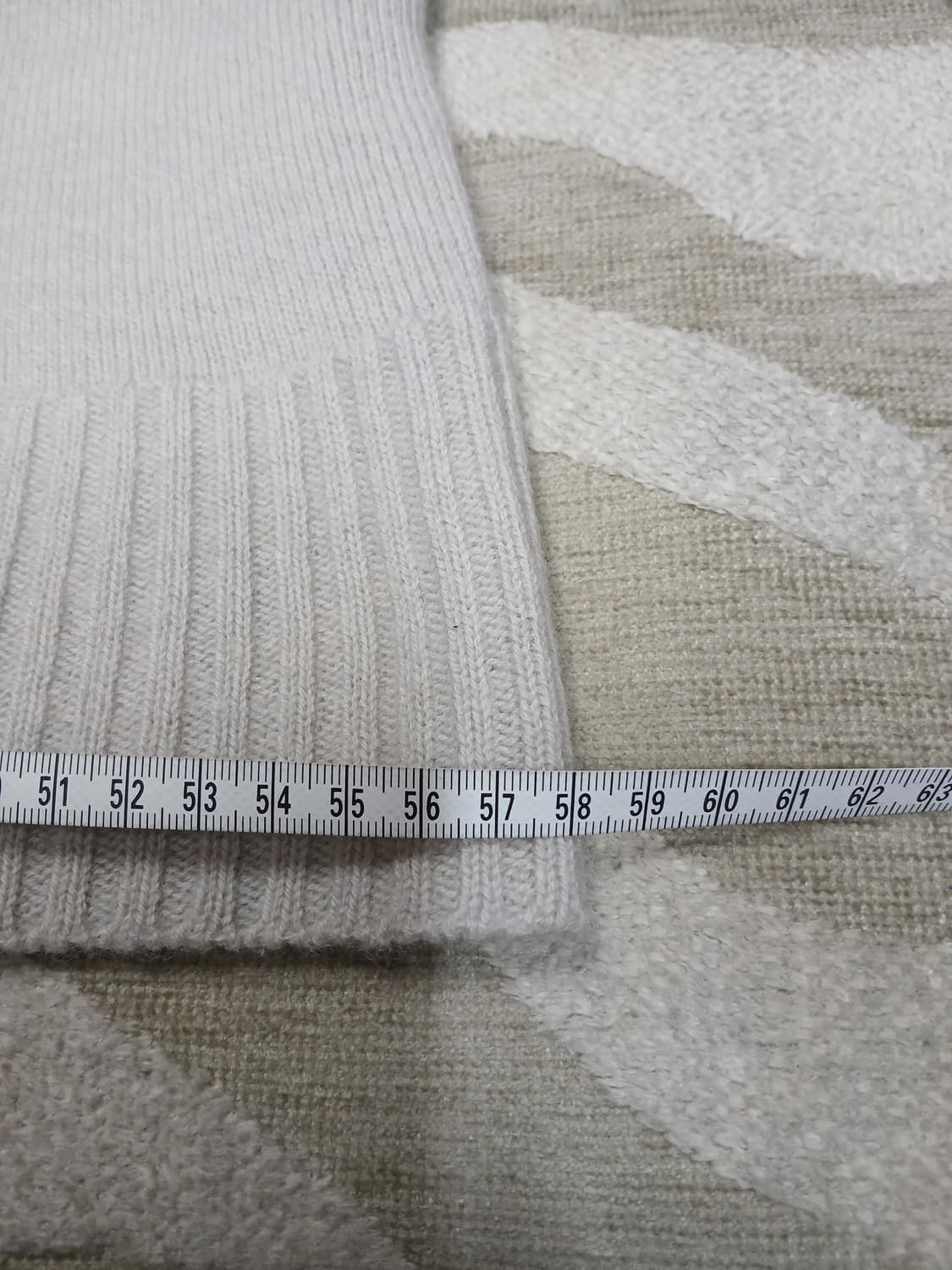 블라썸 BLOSSOM 터틀넥 니트  상품이미지4