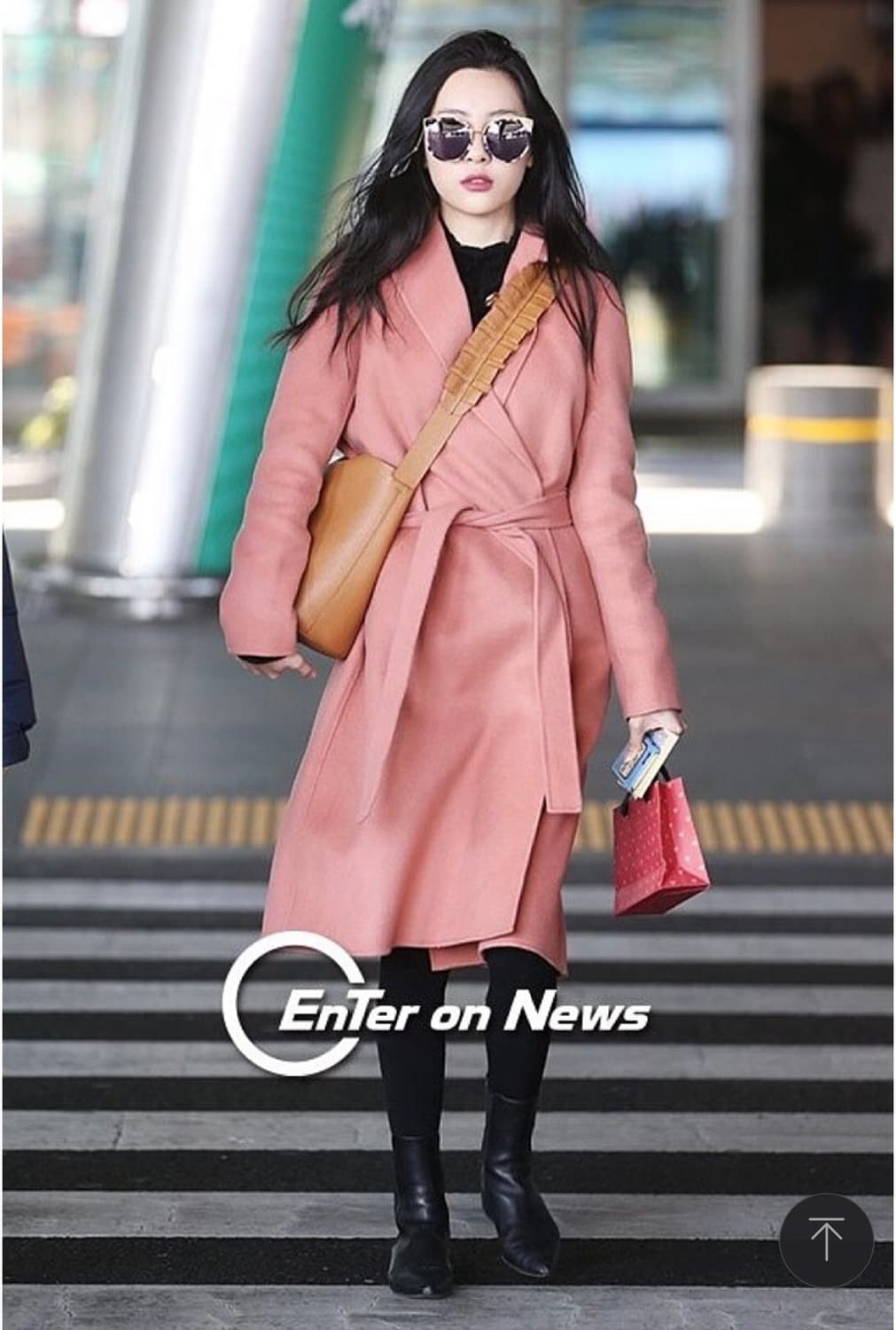 럭키슈에뜨x쿠론 콜라보 버킷백 상품이미지4