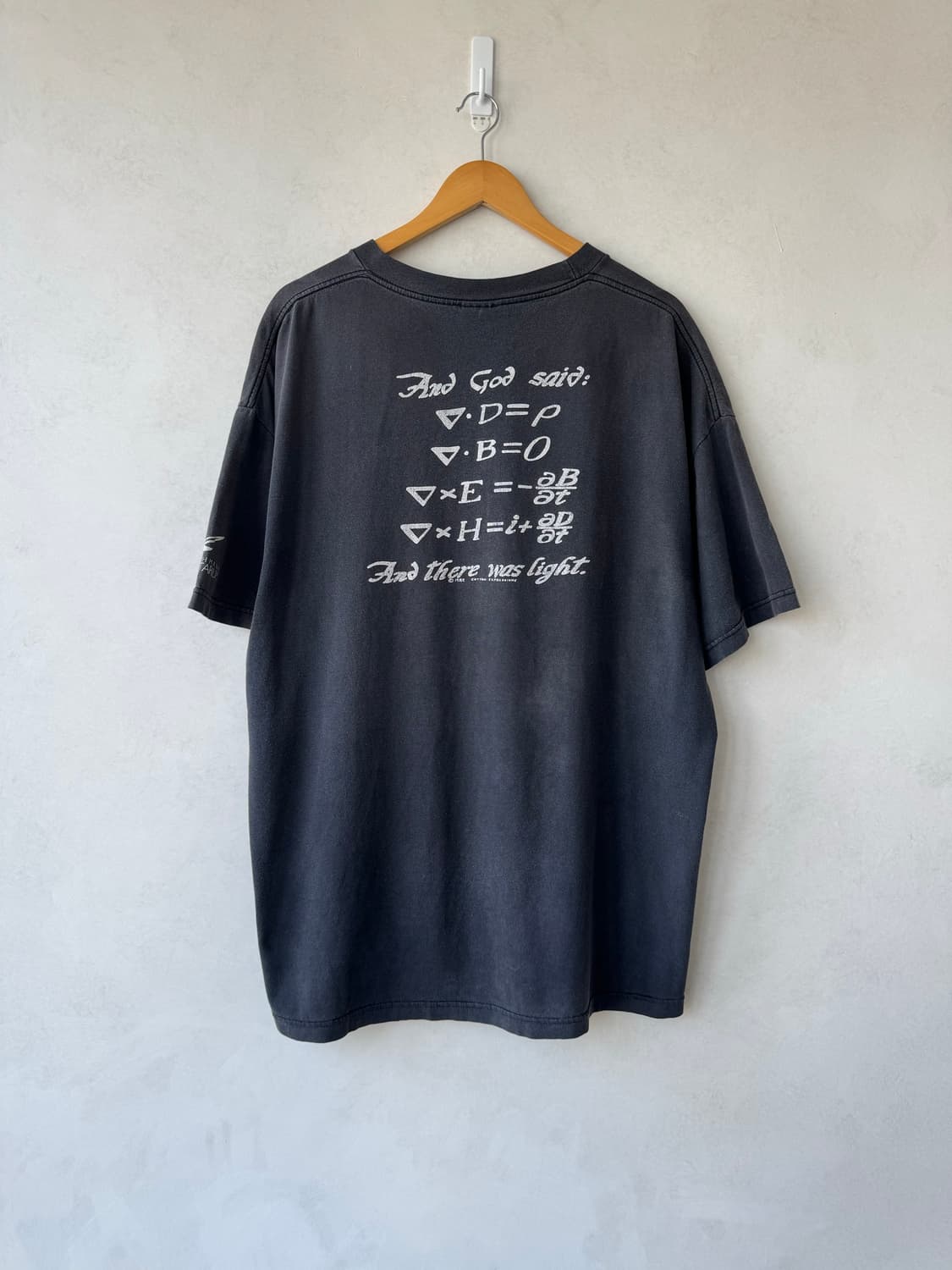 90s Black Hole Tee  상품이미지6