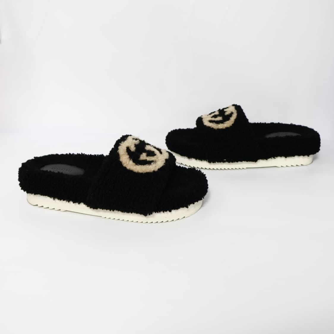 구찌 인터로킹 G 메리노 울 샌들 슬리퍼 36/230 상품이미지3