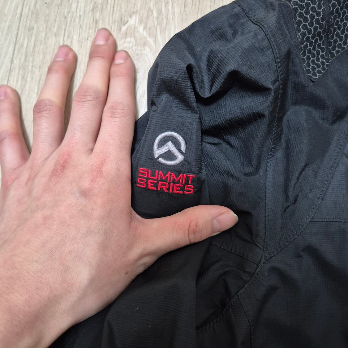 노스페이스 써밋시리즈 하이벤트 방수 바람막이 자켓 L(90) 상품이미지4