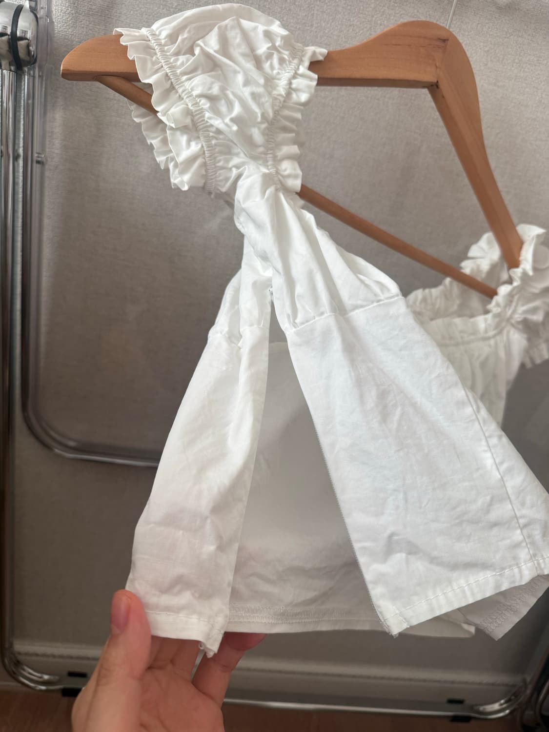 화이트 리본 퍼프 탑 상품이미지3