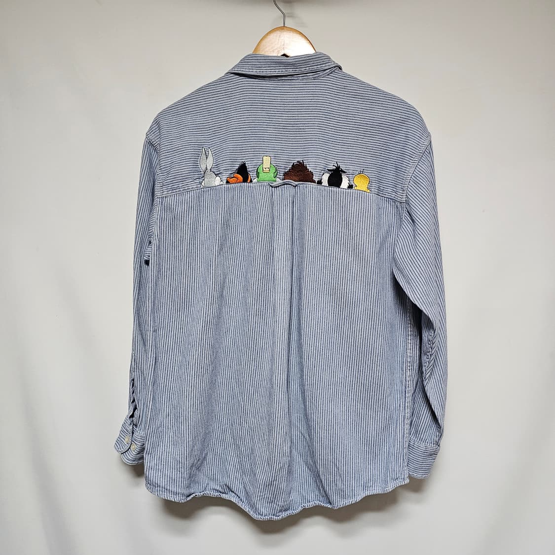 90's 워너브로스 루니툰즈 스트라이프 워크 셔츠 S사이즈 상품이미지4