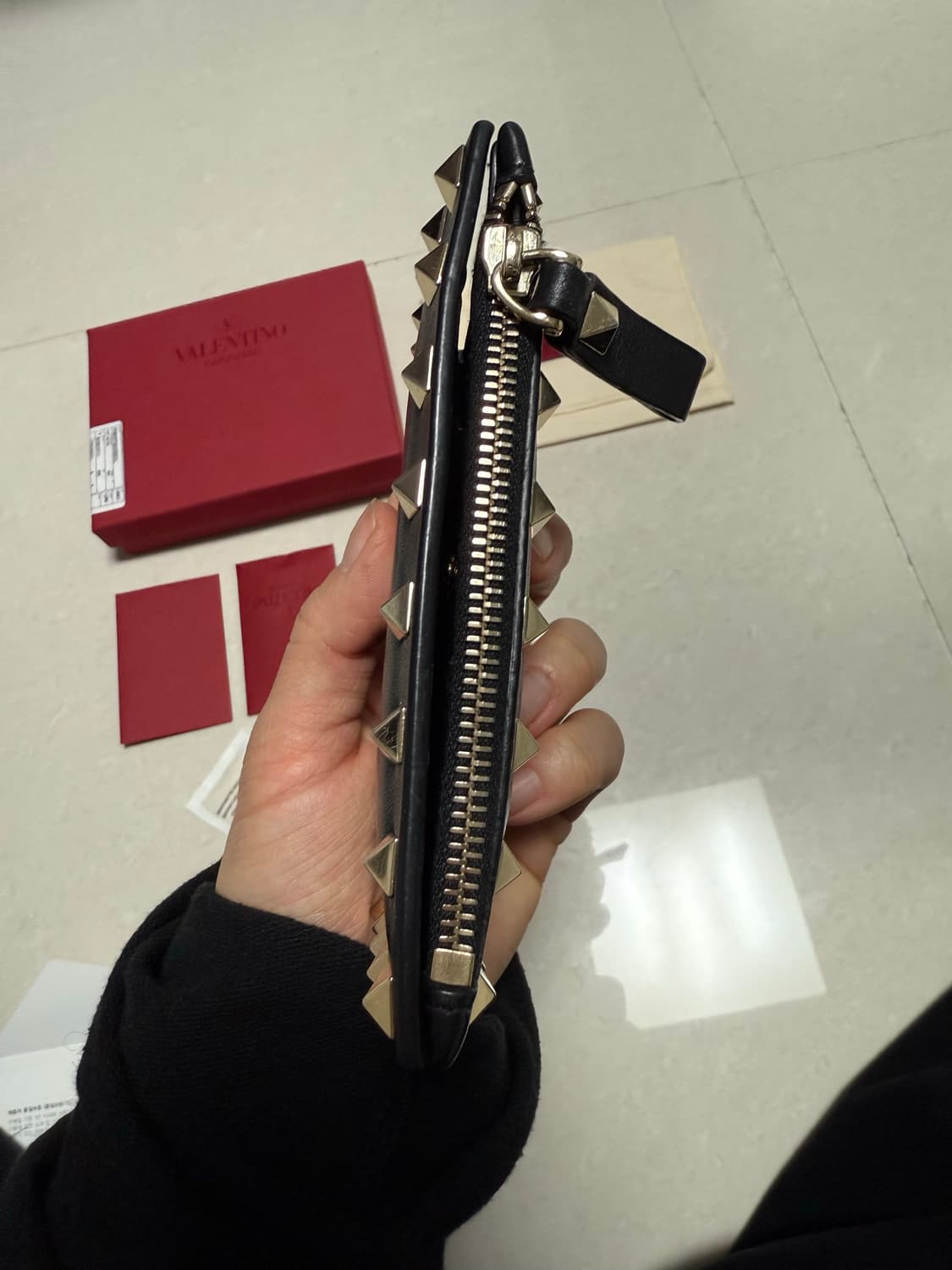 발렌티노 락스터드 블랙 반지갑 상품이미지7