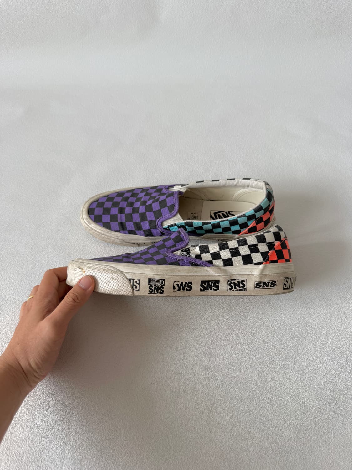 [270]반스(Vans) X SNS 체커보드 슬립온 상품이미지1