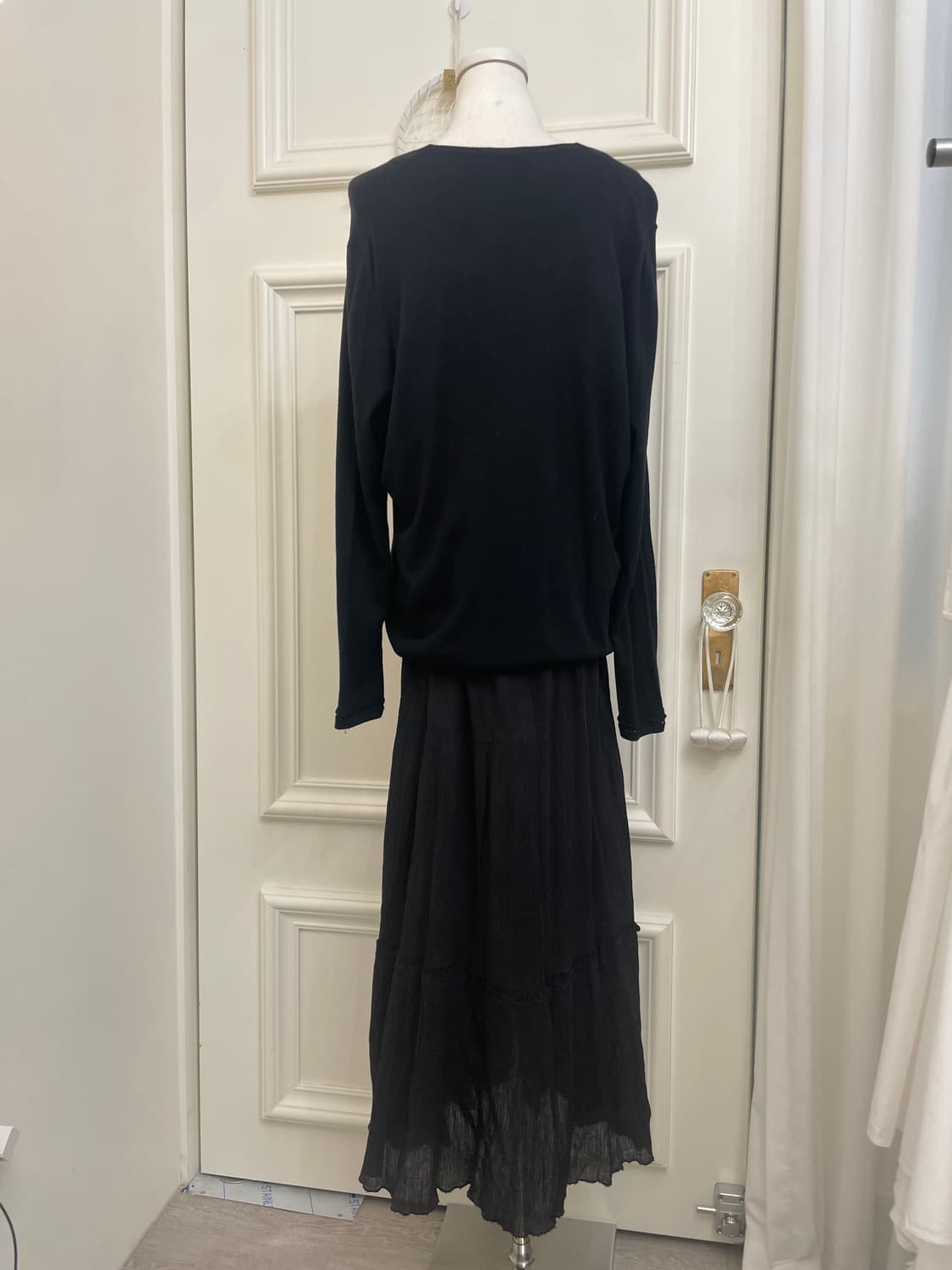 black soft beads point loose cardigan 상품이미지4