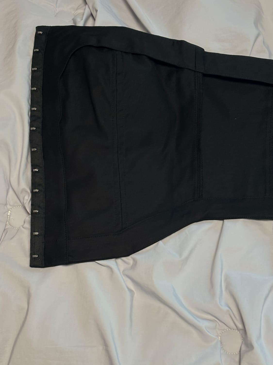 택 o) 낫유어로즈 리나 탑 블랙m 상품이미지9