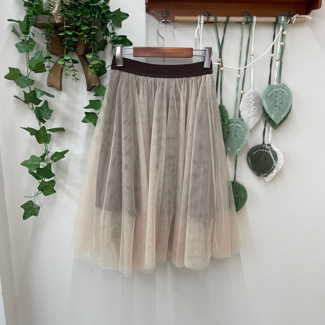 쉬폰 풀밴딩 브라운 샤 미디 스커트 상품이미지1